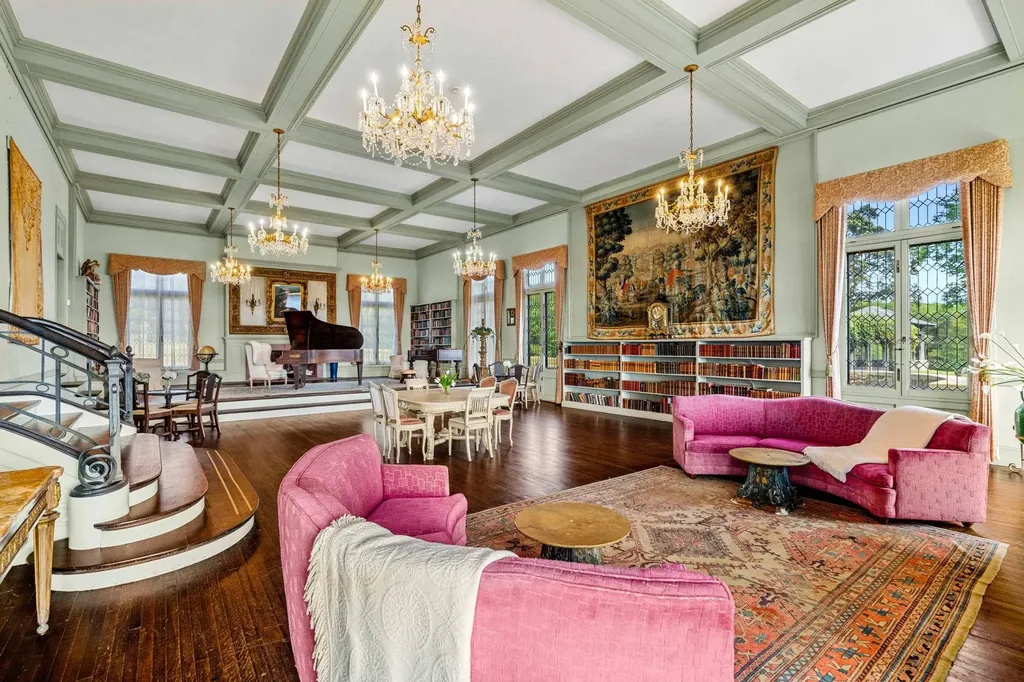 4 Windmill Hill Road Dublin NH 03444