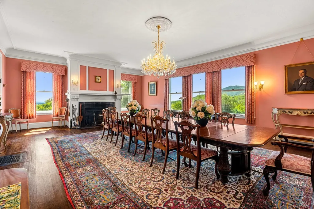 4 Windmill Hill Road Dublin NH 03444