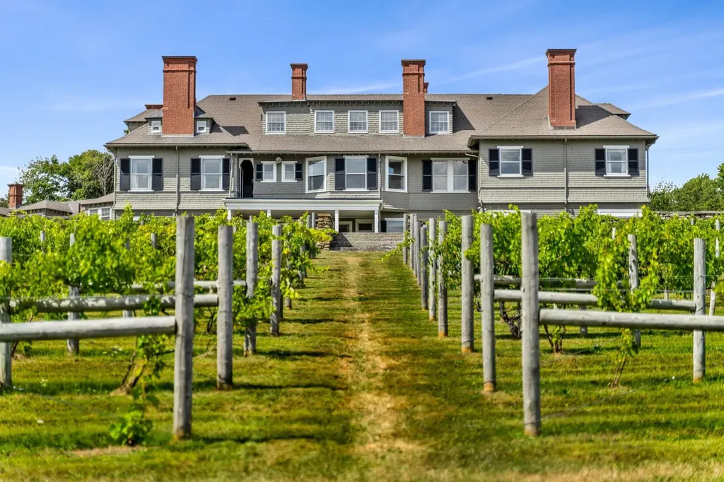 4 Windmill Hill Road Dublin NH 03444