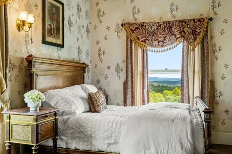 4 Windmill Hill Road Dublin NH 03444