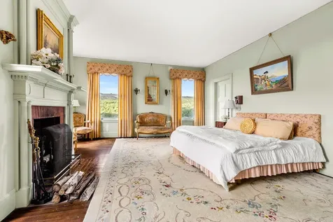 4 Windmill Hill Road Dublin NH 03444