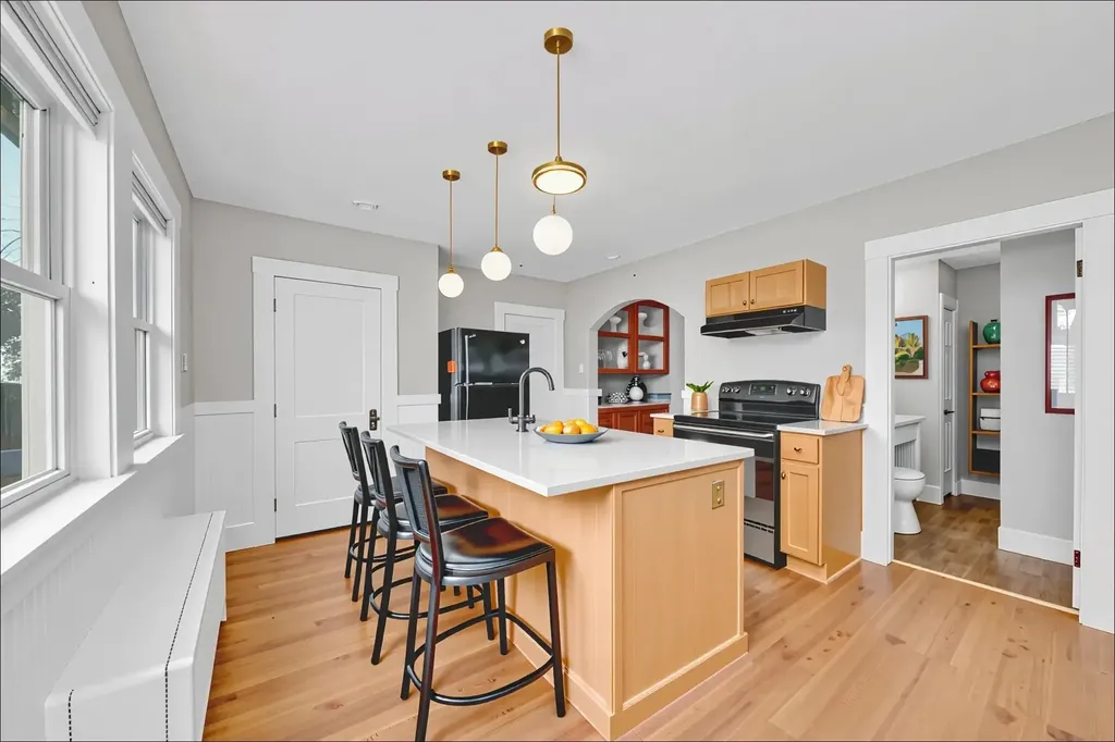 156 Joliette Street Manchester NH 03102