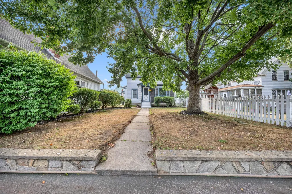 156 Joliette Street Manchester NH 03102