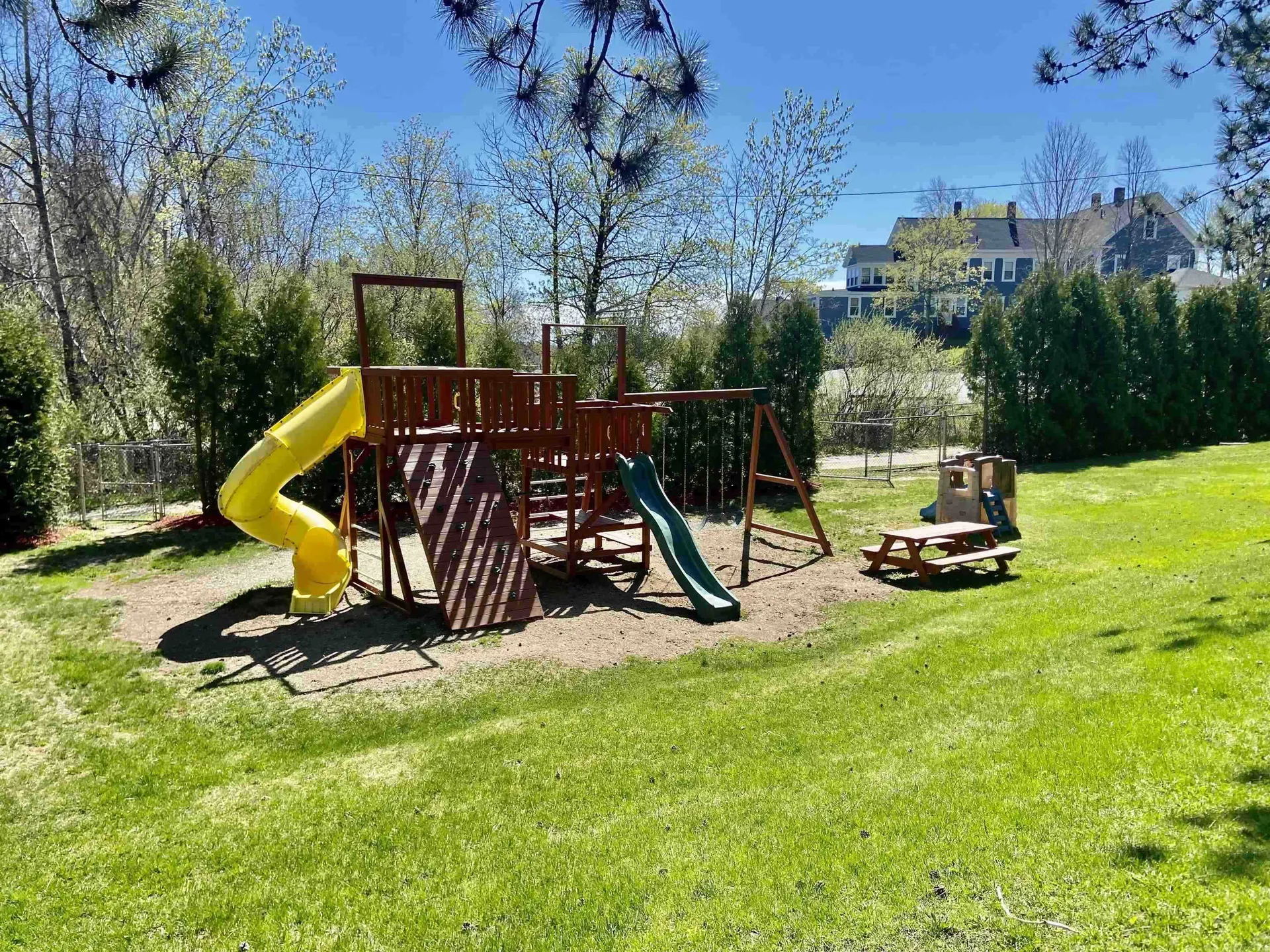 75 Treetop Circle Laconia NH 03246