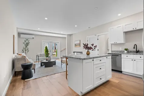 4 Tanager Circle Concord NH 03301