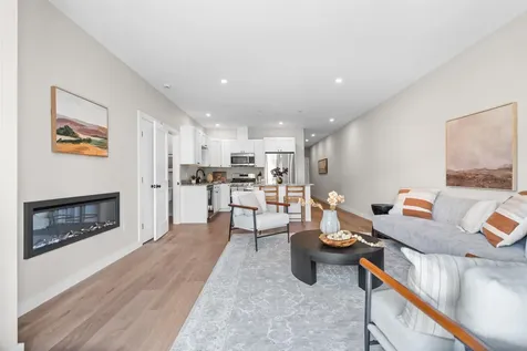 4 Tanager Circle Concord NH 03301