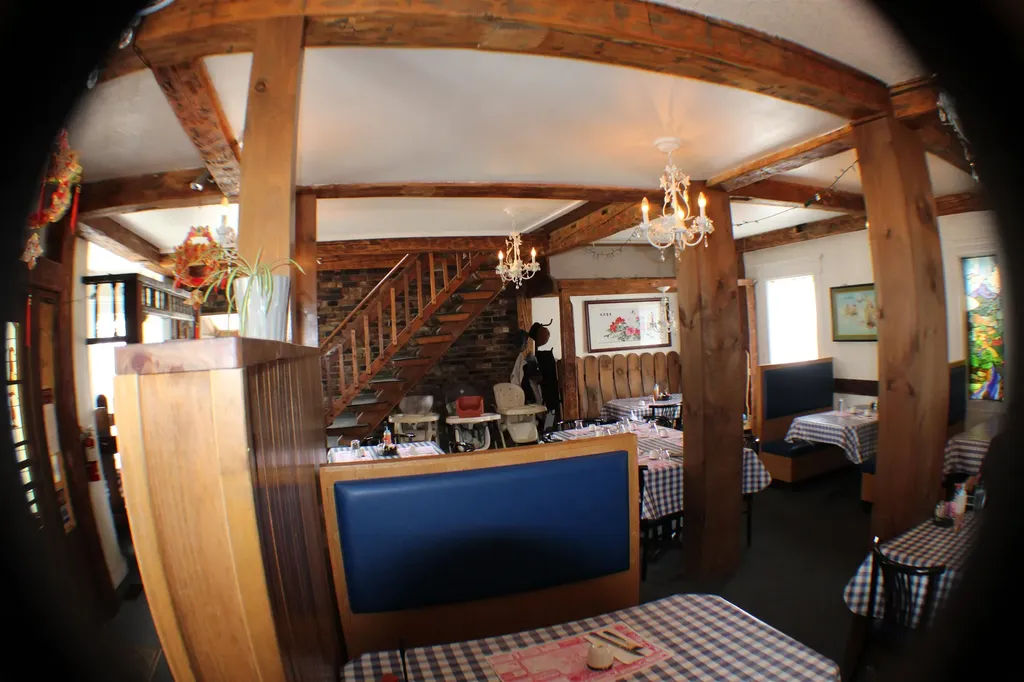 264 Portland Street St. Johnsbury VT 05819