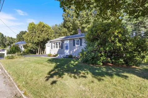 41 Kelwyn Drive Rollinsford NH 03878