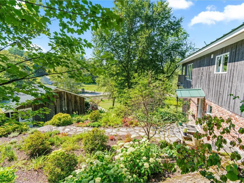 3120 Perry Hill Road Waterbury VT 05676