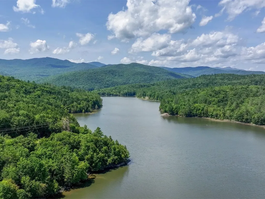 3120 Perry Hill Road Waterbury VT 05676