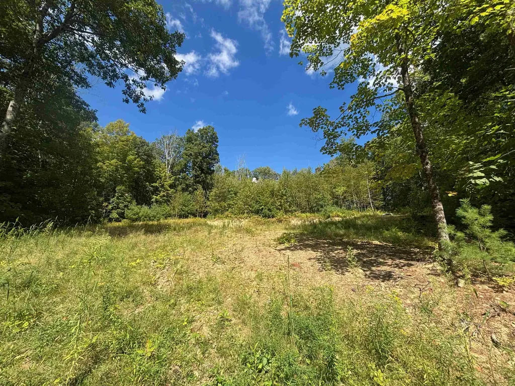 M1L52S3 Garland Road Barnstead NH 03218