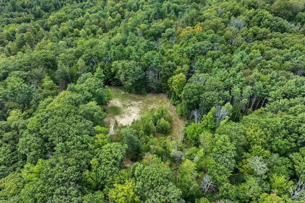 M1L52S3 Garland Road Barnstead NH 03218