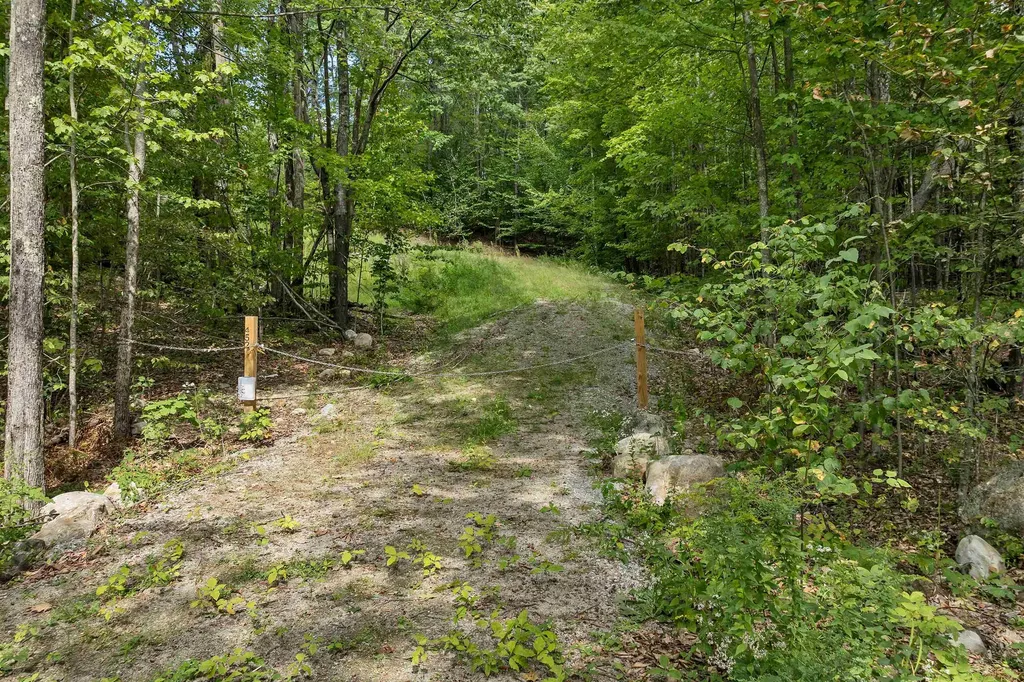 M1L52S3 Garland Road Barnstead NH 03218