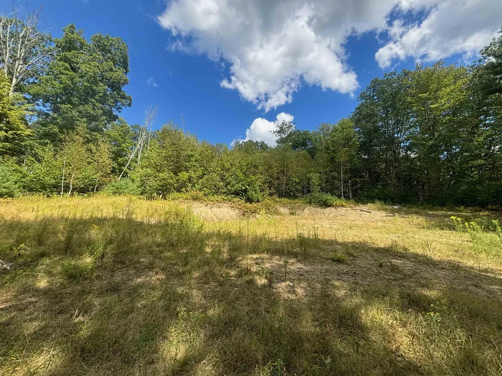 M1L52S3 Garland Road Barnstead NH 03218