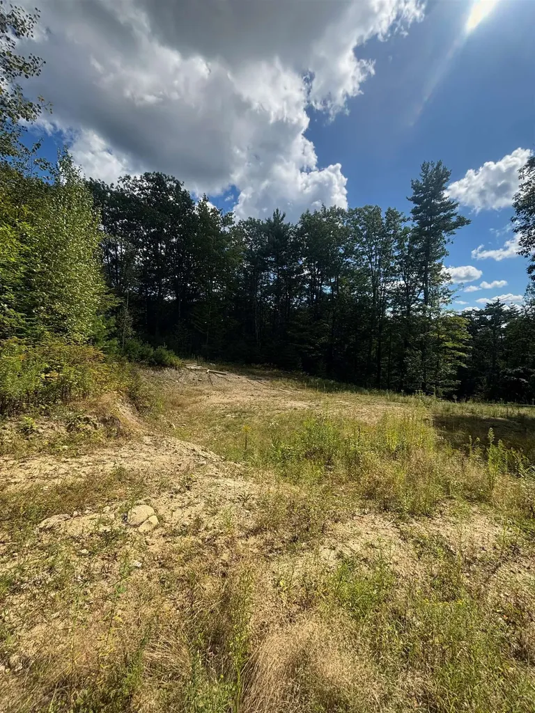 M1L52S3 Garland Road Barnstead NH 03218