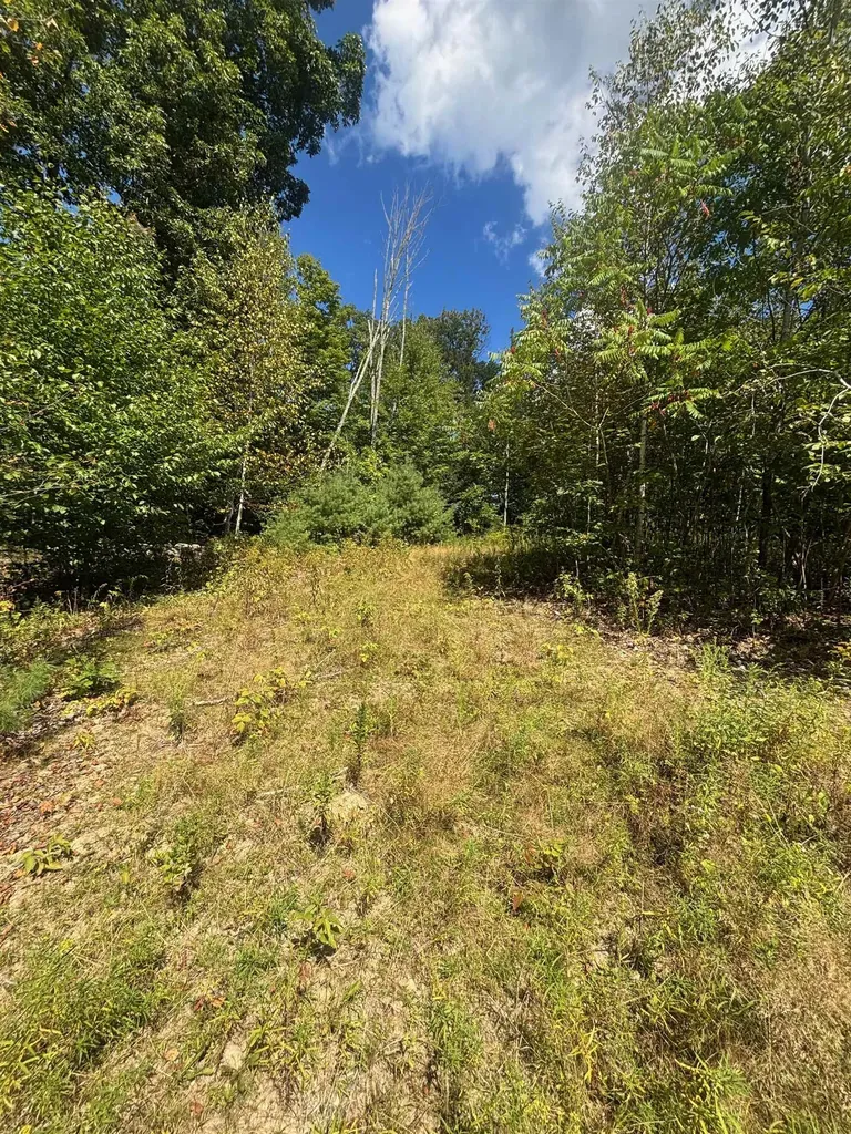 M1L52S3 Garland Road Barnstead NH 03218