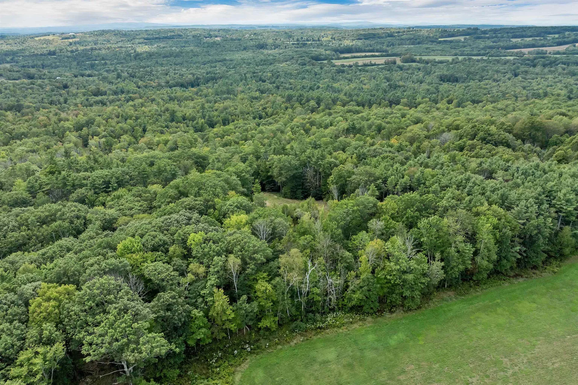 M1L52S3 Garland Road Barnstead NH 03218