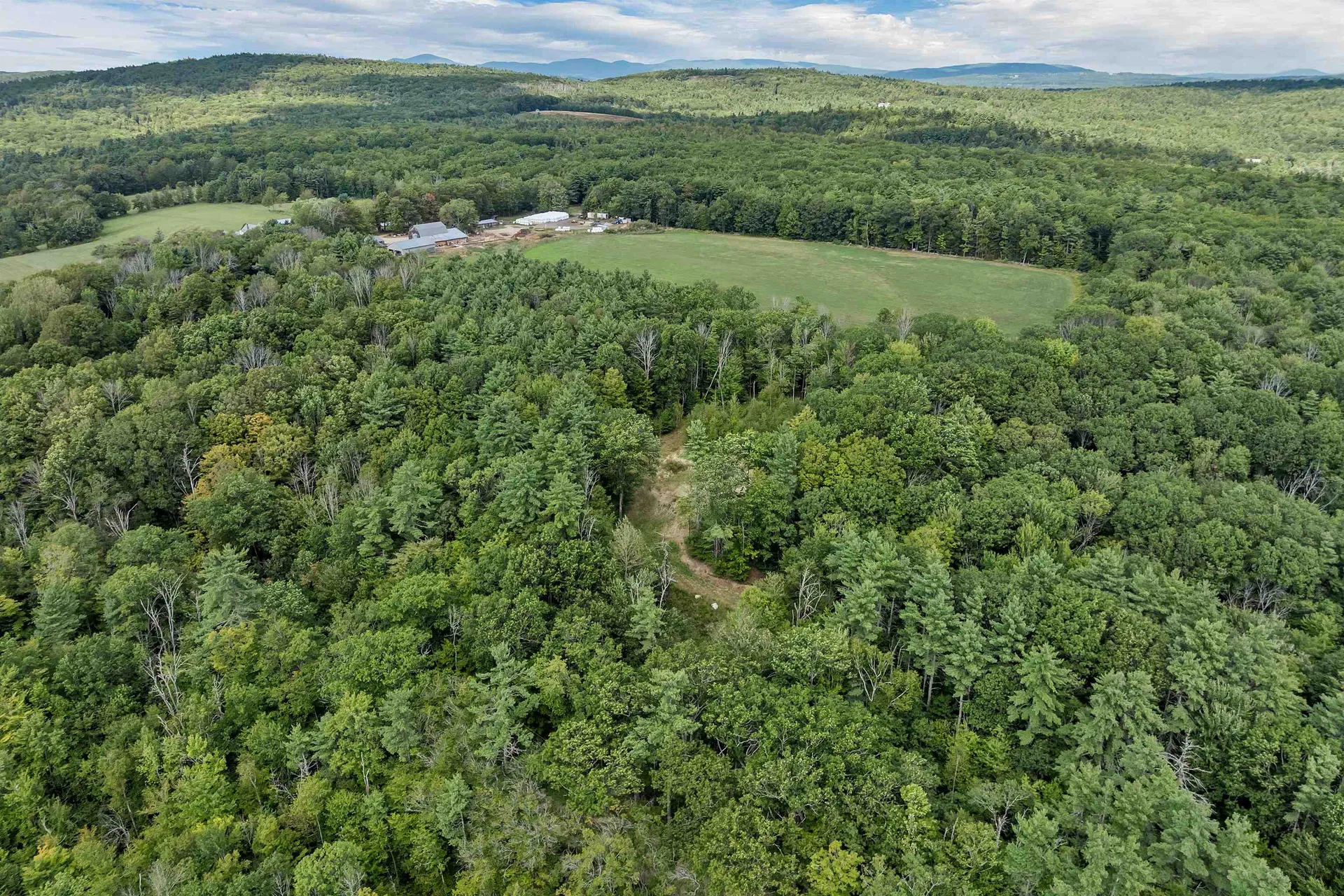 M1L52S3 Garland Road Barnstead NH 03218