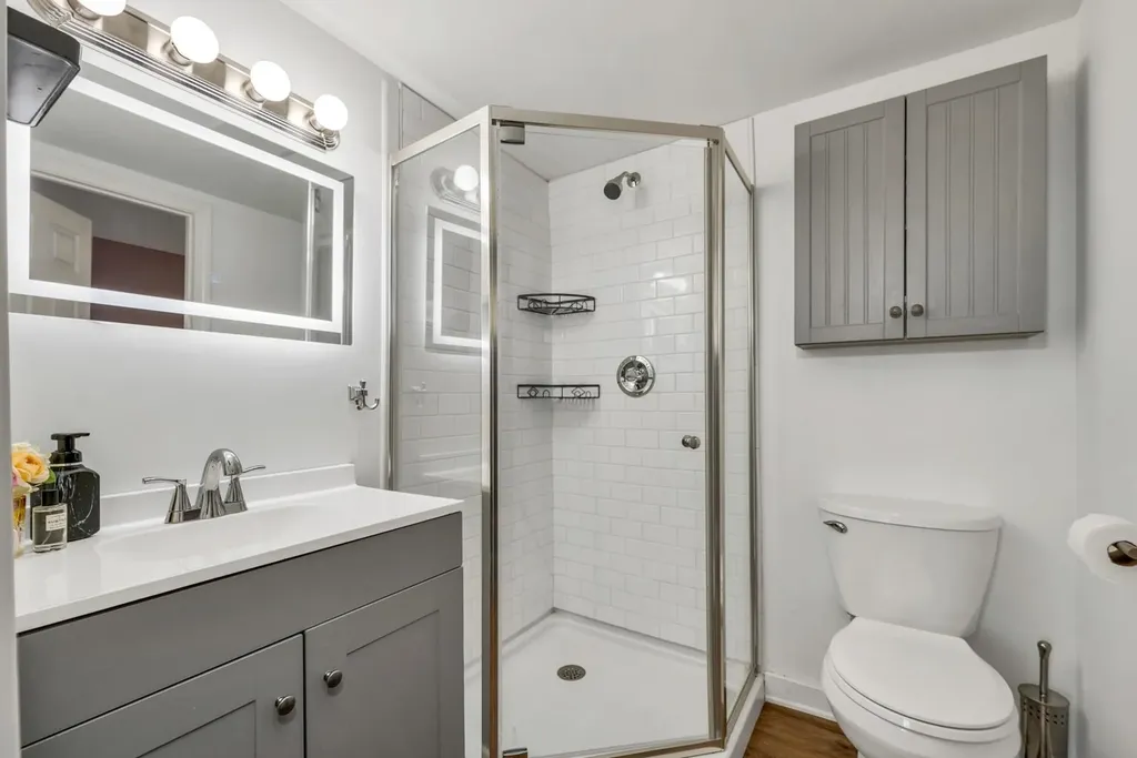 86 Wakefield Street Rochester NH 03867