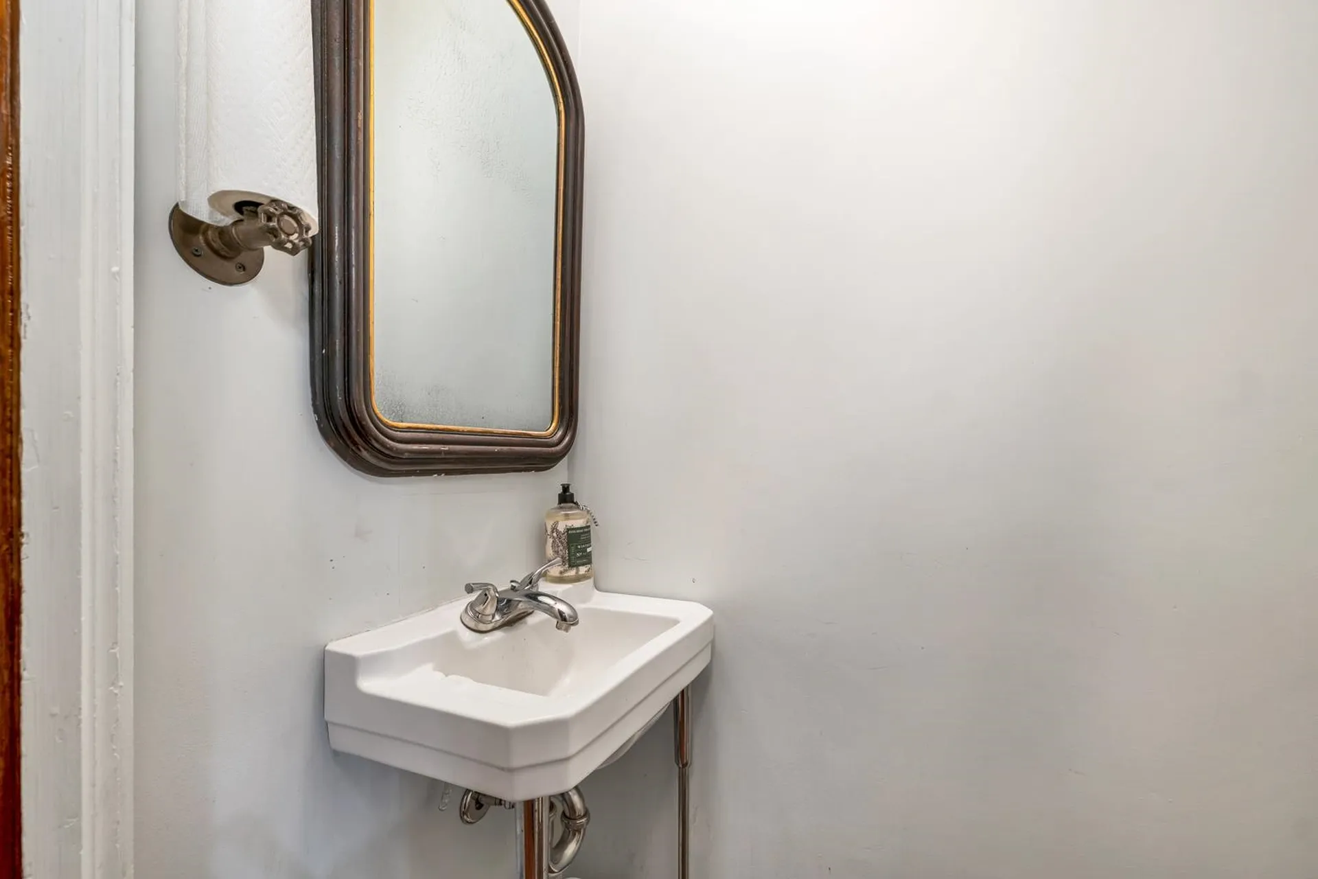 86 Wakefield Street Rochester NH 03867