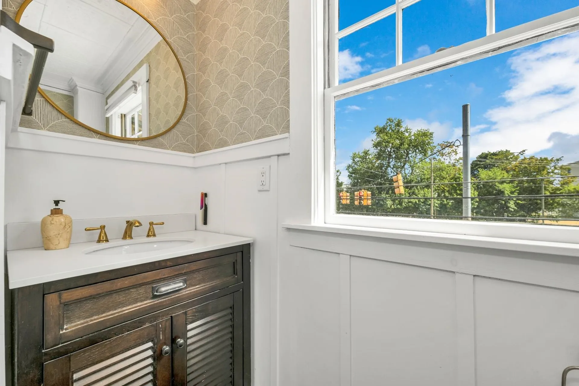 86 Wakefield Street Rochester NH 03867