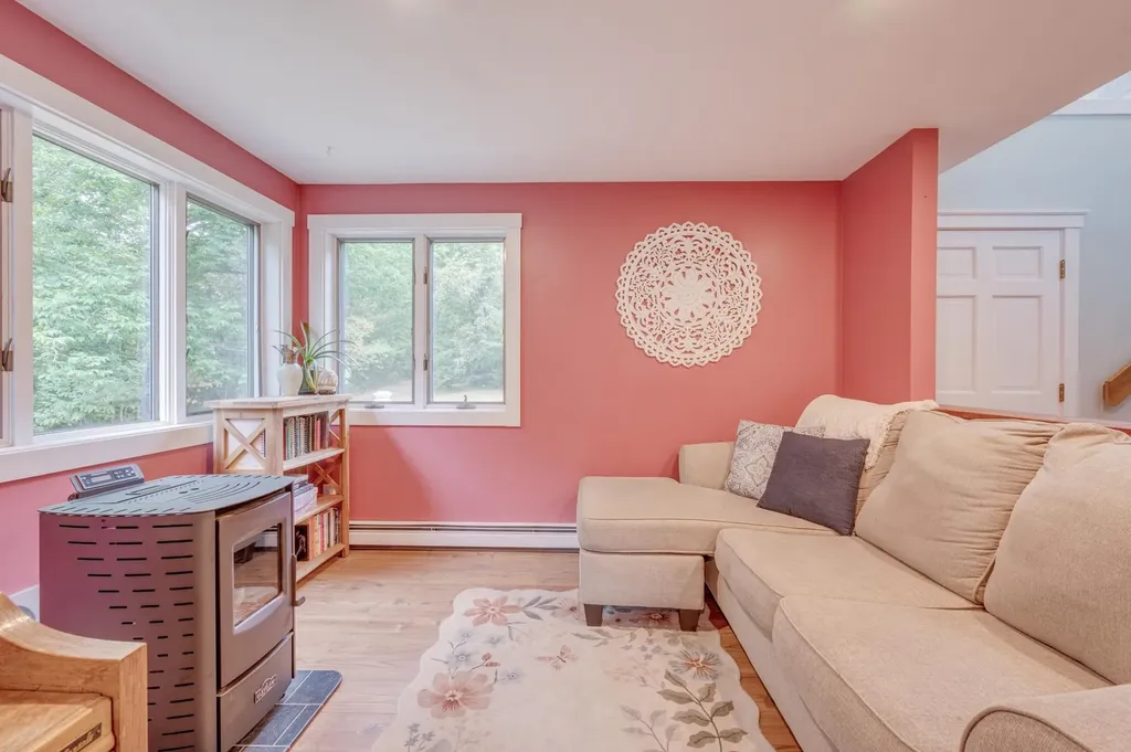 626 Nh Route 4a Wilmot NH 03287