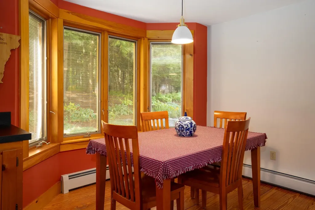 282 Melendy Hill Road Londonderry VT 05155