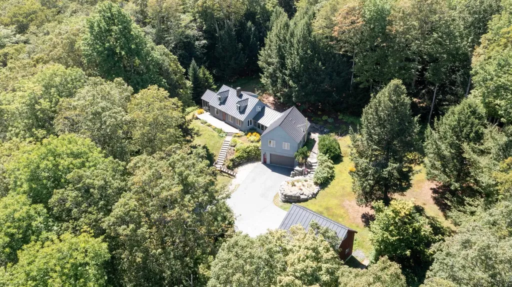 282 Melendy Hill Road Londonderry VT 05155