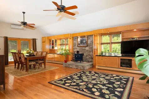 282 Melendy Hill Road Londonderry VT 05155