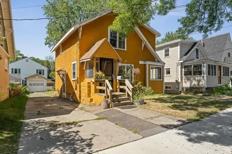 135 Charlotte Street Burlington VT 05401