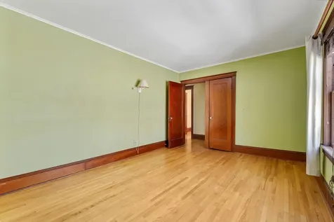 135 Charlotte Street Burlington VT 05401