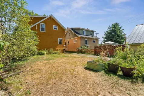 135 Charlotte Street Burlington VT 05401