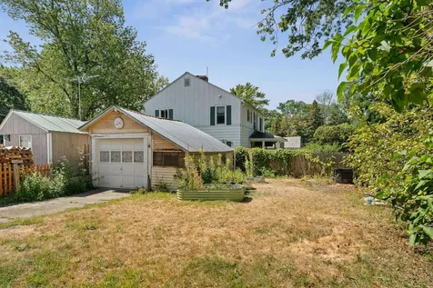 135 Charlotte Street Burlington VT 05401