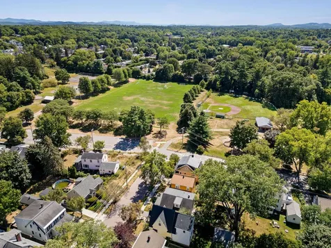 135 Charlotte Street Burlington VT 05401