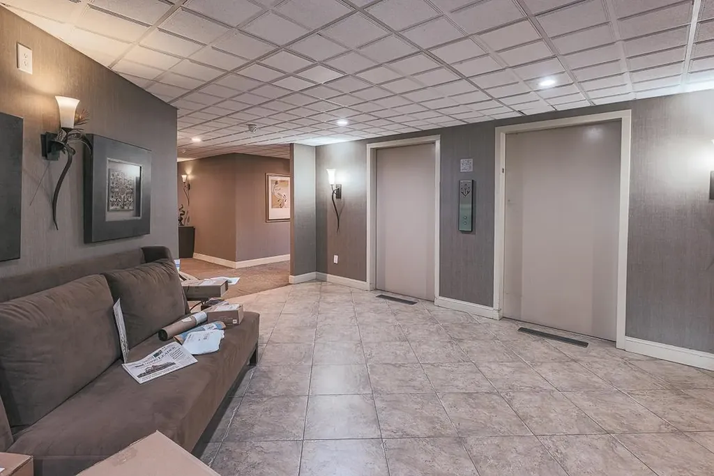 55 River Road Manchester NH 03104