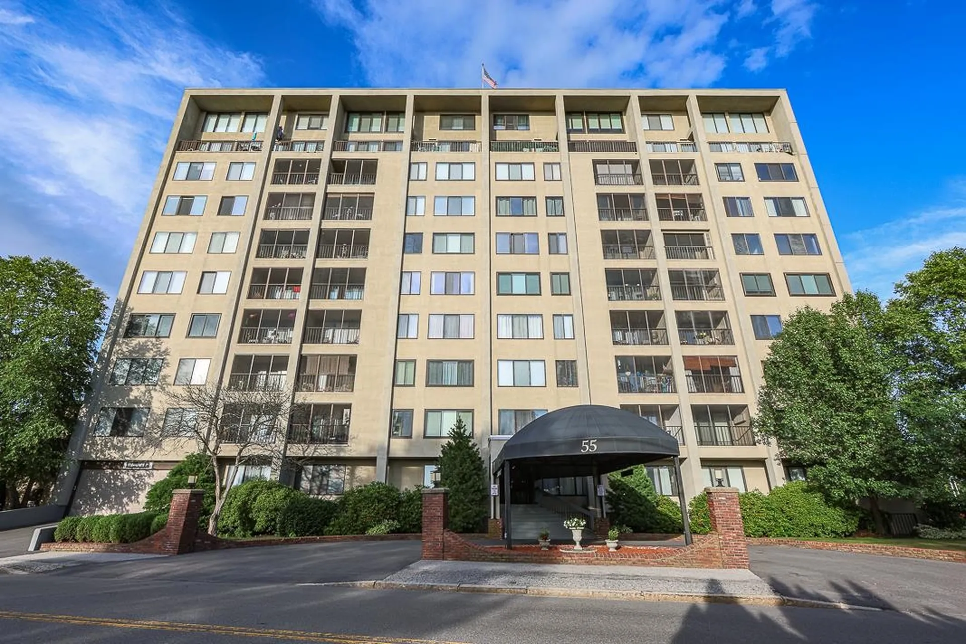 55 River Road Manchester NH 03104