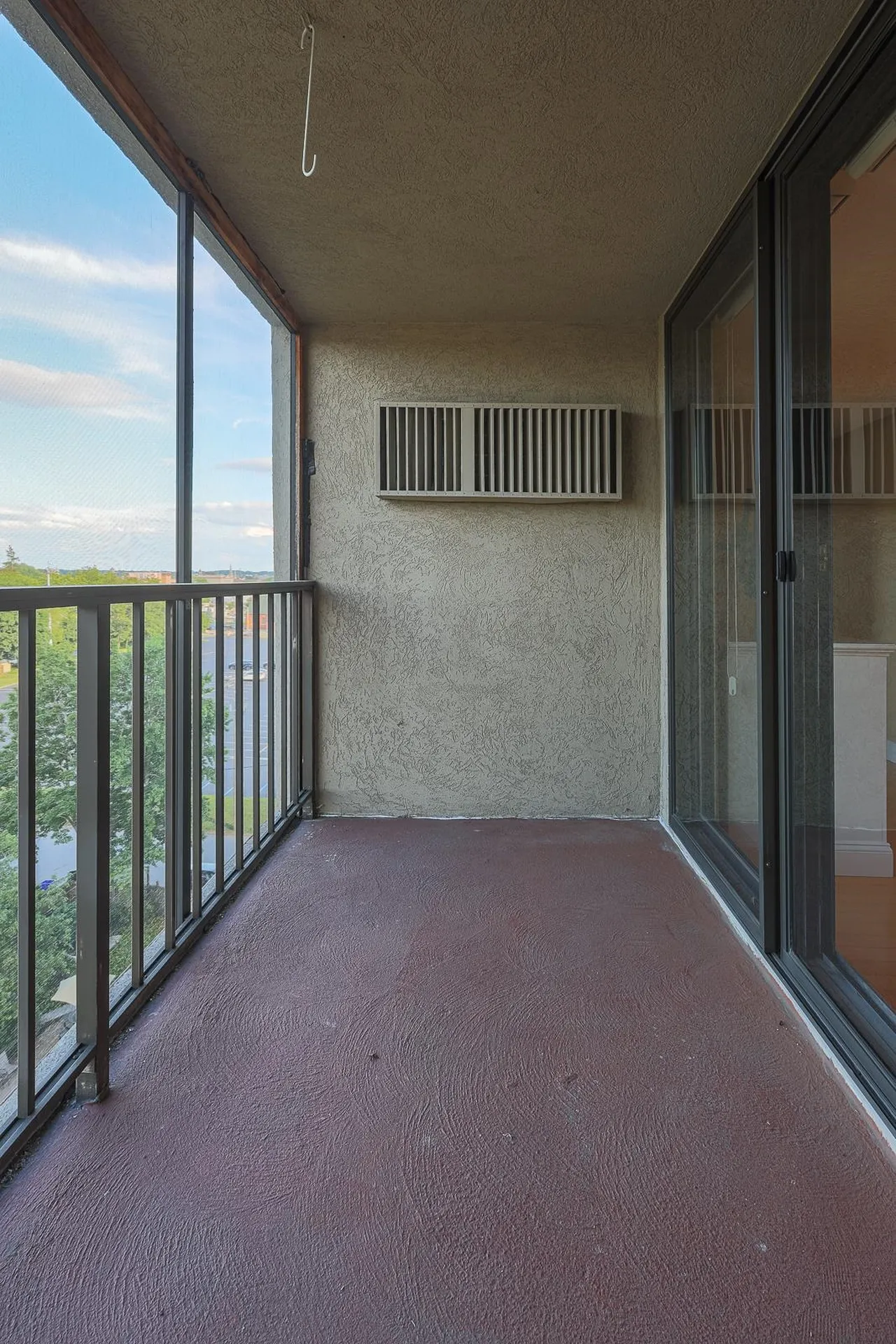 55 River Road Manchester NH 03104