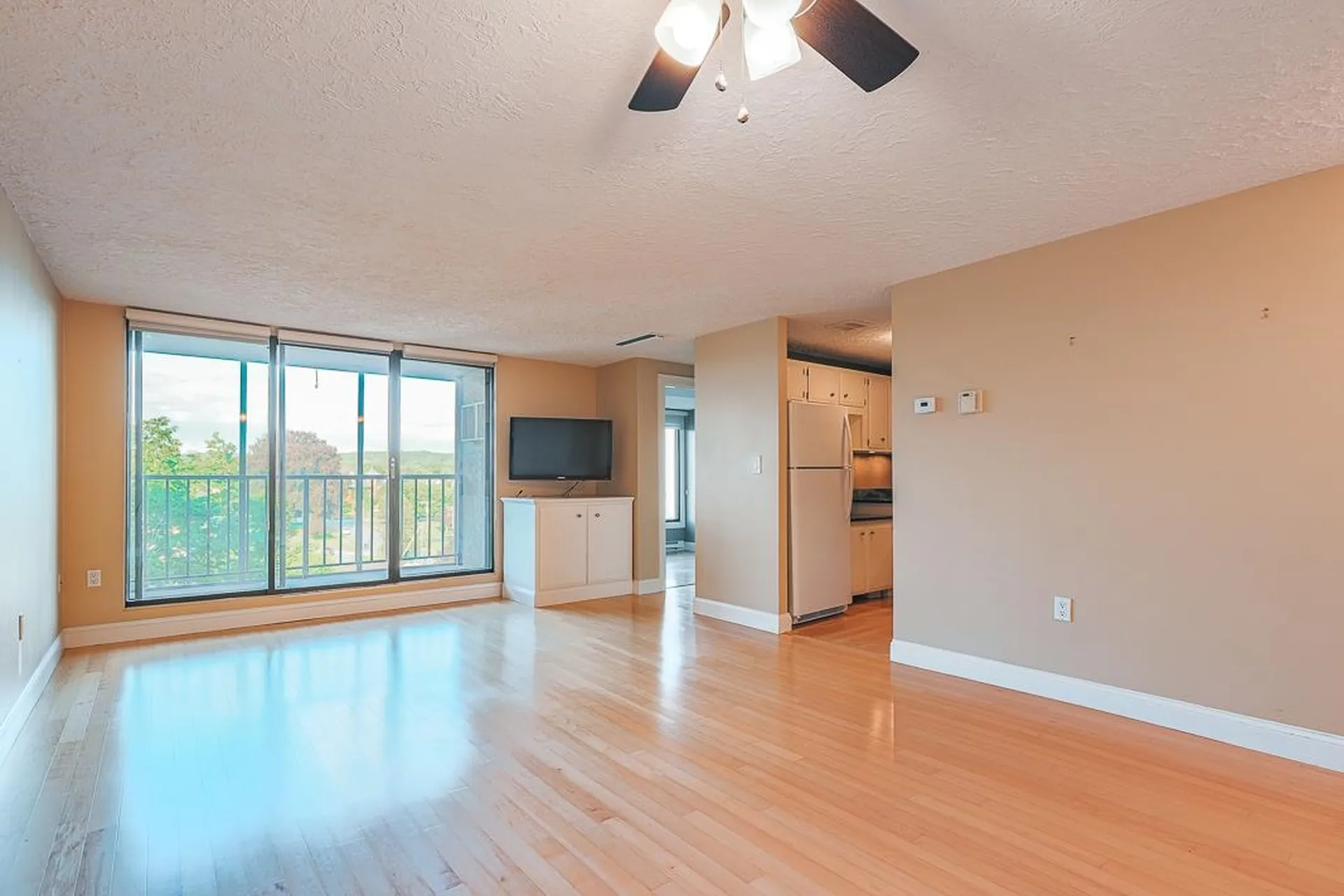 55 River Road Manchester NH 03104