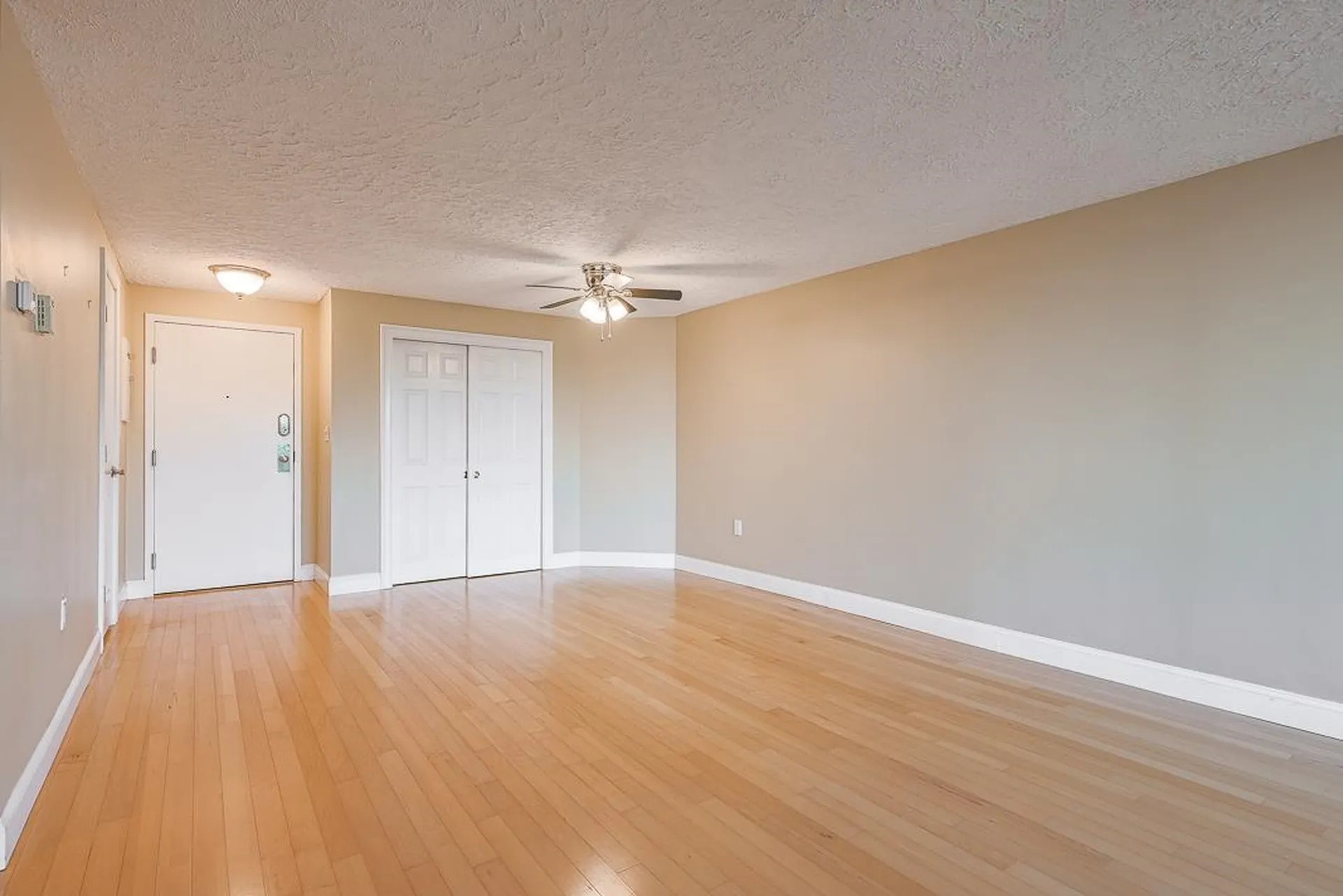 55 River Road Manchester NH 03104