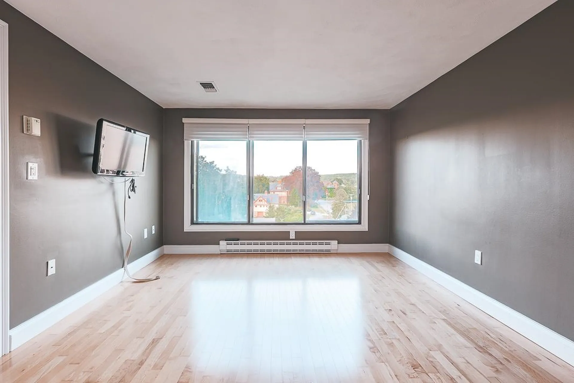 55 River Road Manchester NH 03104