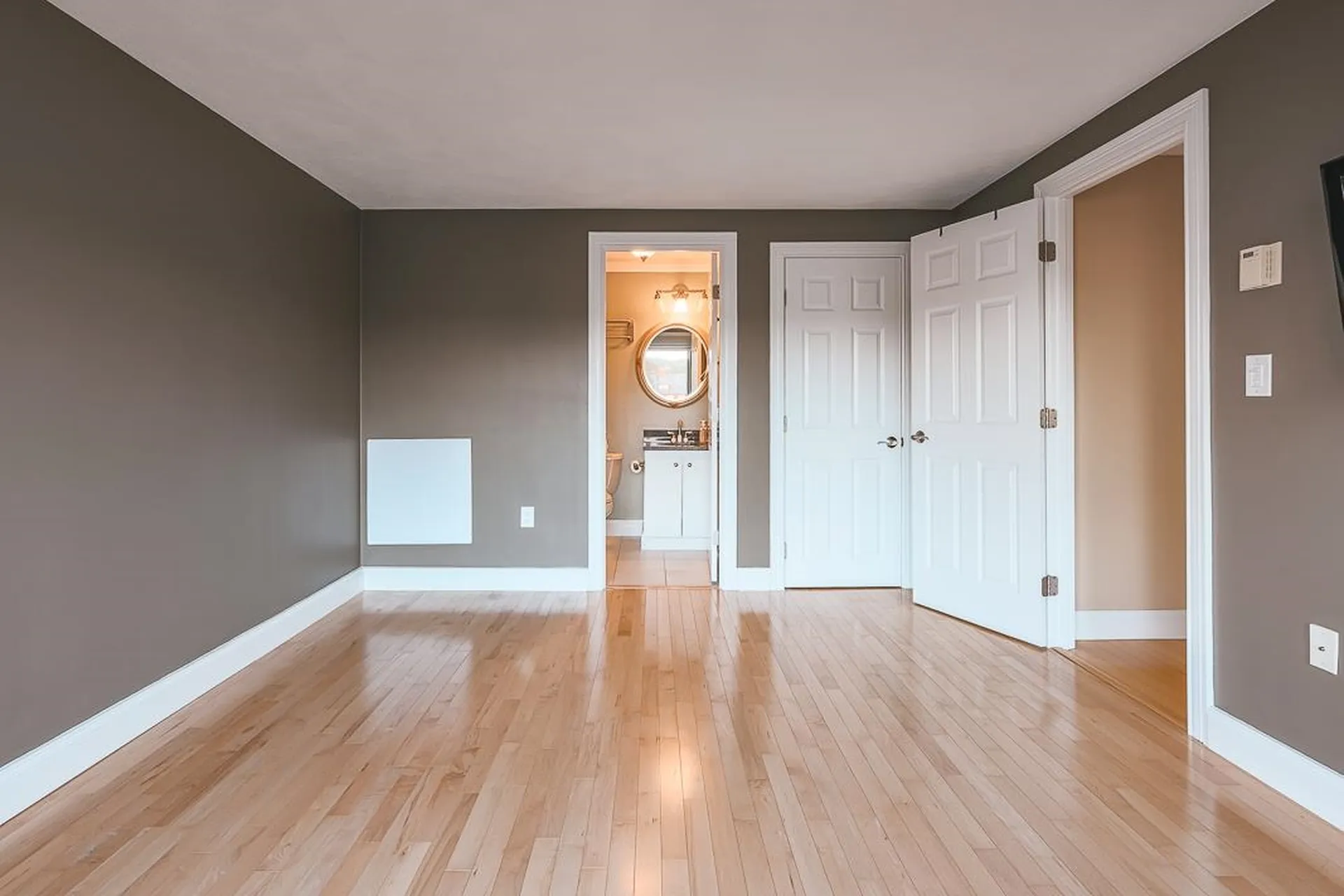 55 River Road Manchester NH 03104