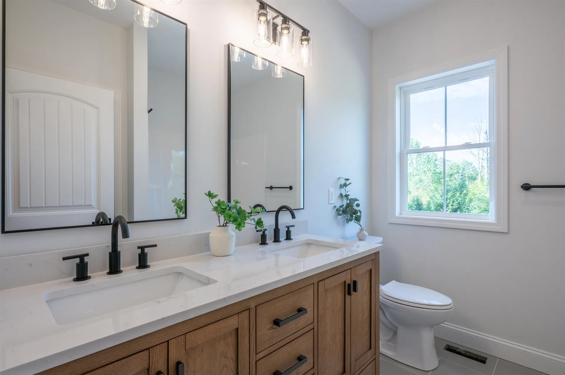 109 Vail Road Barnstead NH 03225