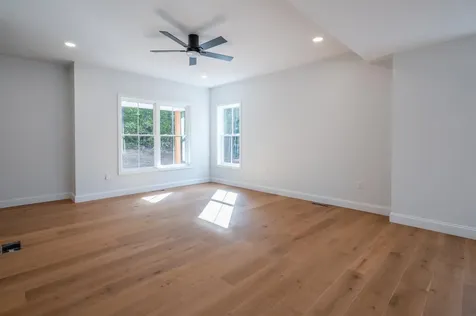 109 Vail Road Barnstead NH 03225