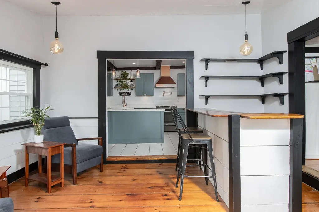 24 Deerfield Road Allenstown NH 03275