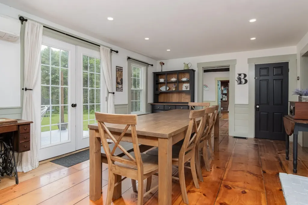 24 Deerfield Road Allenstown NH 03275