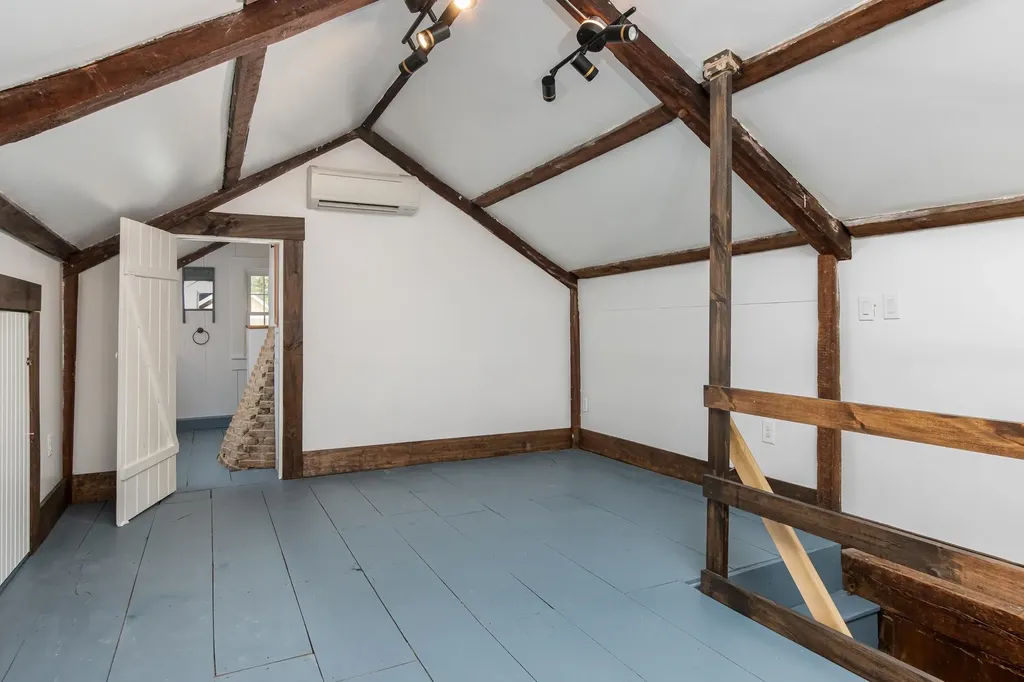 24 Deerfield Road Allenstown NH 03275