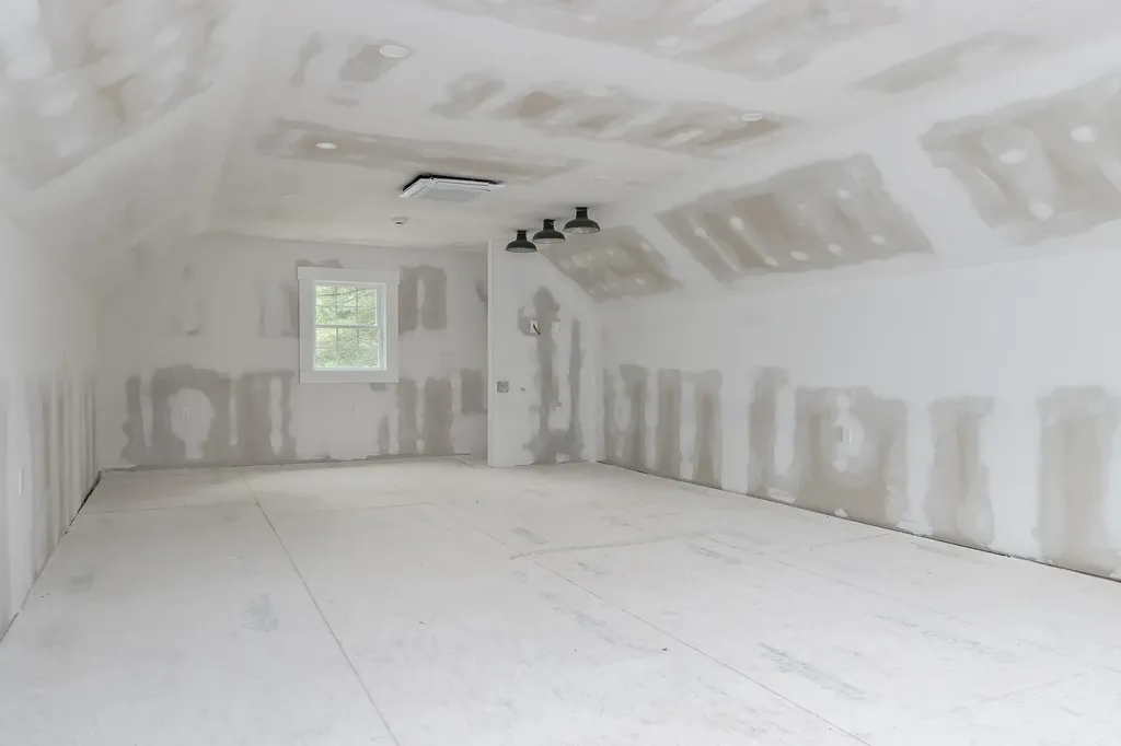 24 Deerfield Road Allenstown NH 03275