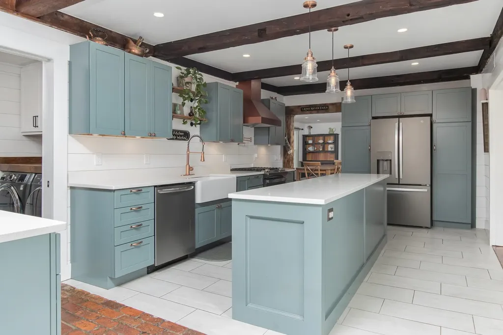 24 Deerfield Road Allenstown NH 03275