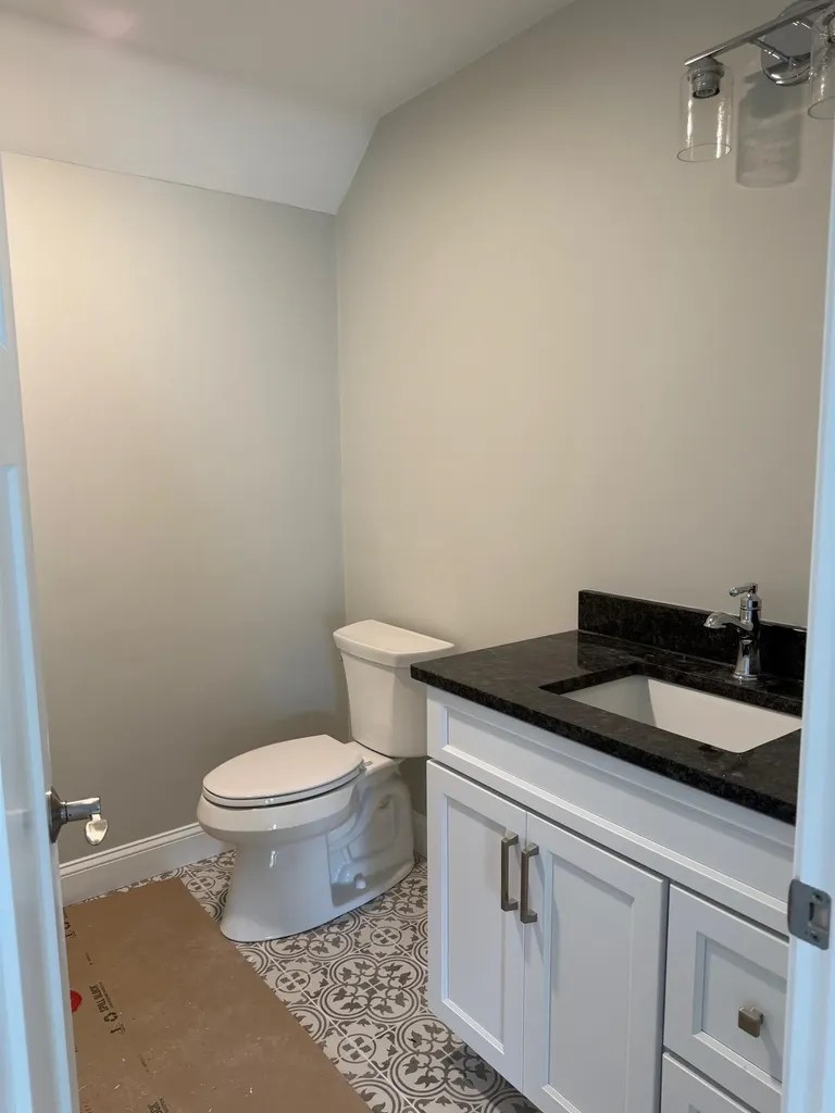 1 Kinsman Lane Windham NH 03087-1352