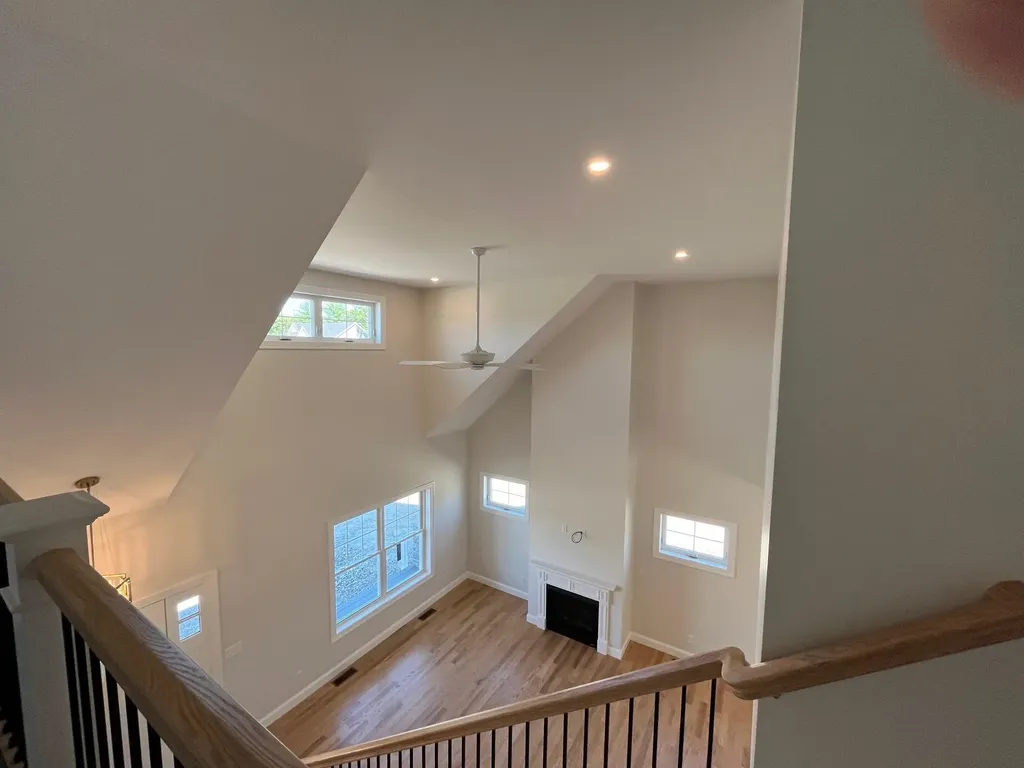 1 Kinsman Lane Windham NH 03087-1352